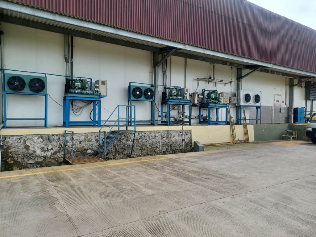 Pemasangan Central Condensing Units Pergudangan